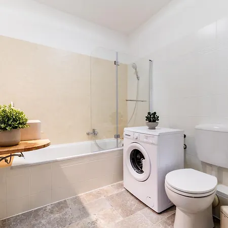 Neu 2 Personen, Zentrumsnah Apartment