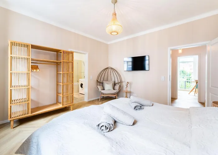 Neu 2 Personen, Zentrumsnah * マイセン