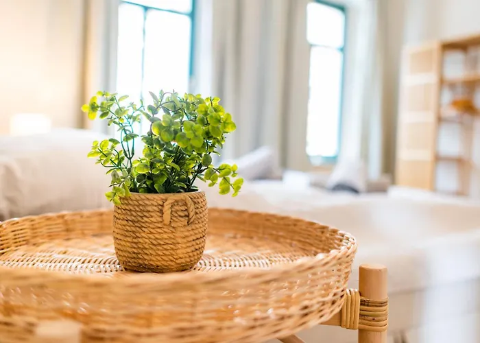 Neu 2 Personen, Zentrumsnah マイセン